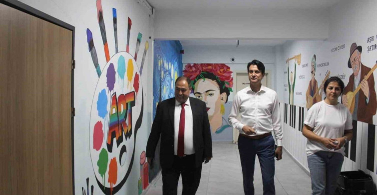 Köyceğiz'deki Okul Duvarları Renkleniyor