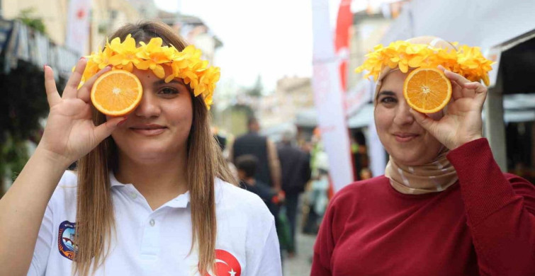 Kozan Portakal Çiçeği Festivali Renkli Görüntülerle Başladı
