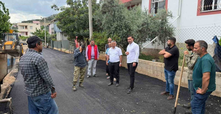 Kozan'da yol çalışmaları hız kazanıyor