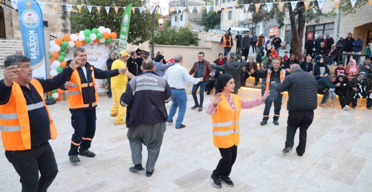 Kozan'daki Portakal Çiçeği Festivali'nde Temizlik Ekiplerinin Neşesi Dikkat Çekti