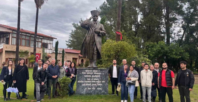 Kozan’ın Kurtuluş Yıl Dönümünde Öğrenciler Geçmişi İnceledi