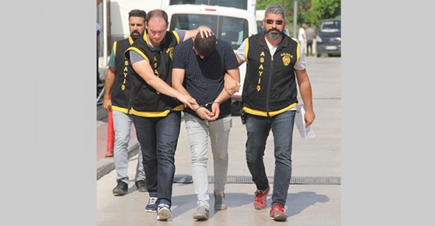 Kredi Kartı Kopyalayarak Onlarca Kişiyi Dolandırdılar