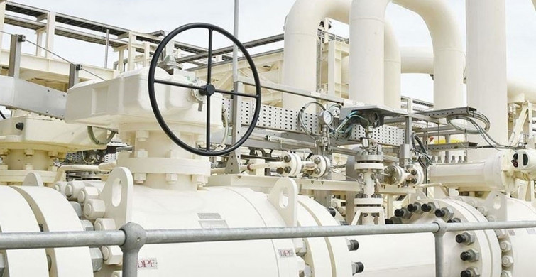 Kremlin resti çekti: Ruble ile ödemeyen ülkelere gaz sevkiyatı durabilir!