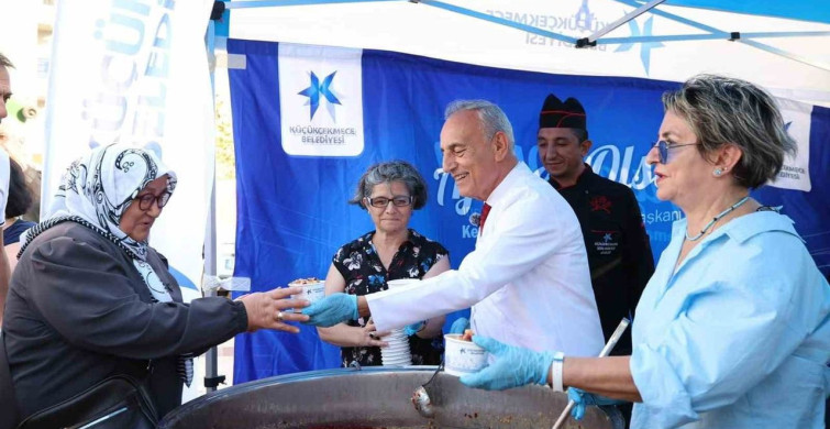 Küçükçekmece Belediyesi'nden Muharrem ayında aşure ikramı