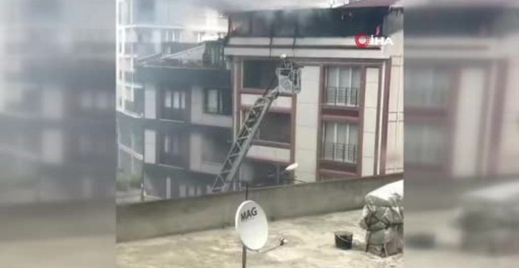 Küçükçekmece'de Çatı Yangını Paniğe Neden Oldu