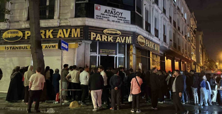 Küçükçekmece'de İş Yerinde Yangın