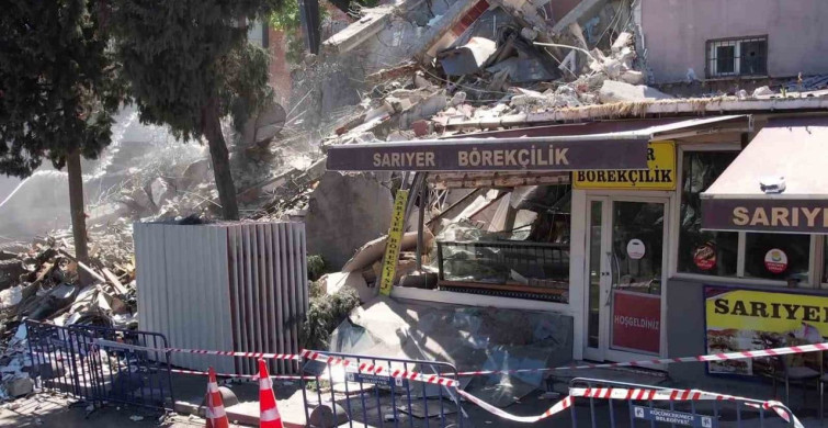 Küçükçekmece'de Kentsel Dönüşüm Sırasında Bina Çöktü
