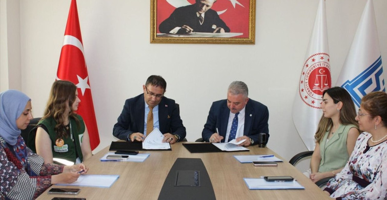 Küçükçekmece'de Yeşilay ile Denetimli Serbestlik Arasında Protokol İmzalandı