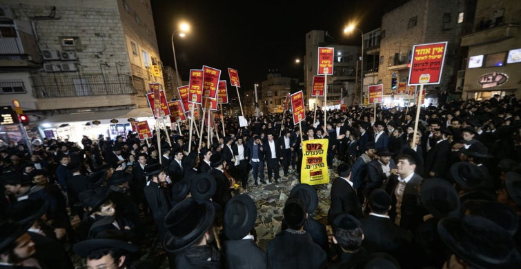 Kudüs'te Binlerce Haredi Yahudi Zorunlu Askerlik İçin Gösteri Düzenledi
