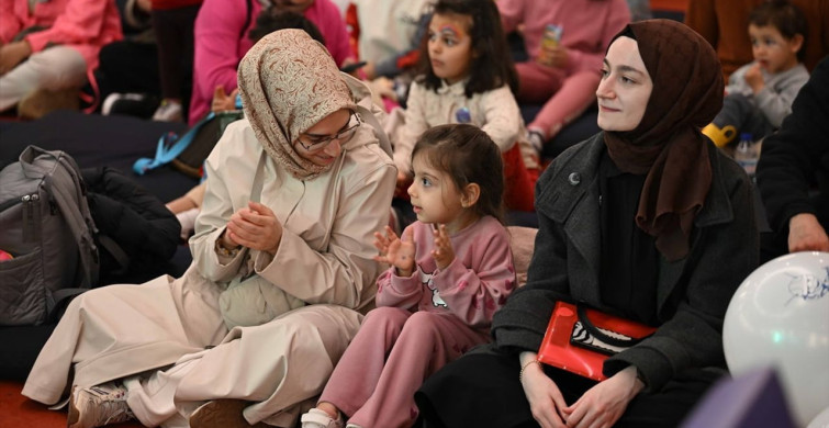 Külliye'de Ramazan Etkinlikleri: Ege ile Gaga Müzikali Sahnelendi