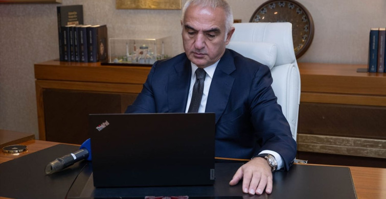 Kültür ve Turizm Bakanı Ersoy, AA'nın 'Yılın Kareleri' Oylamasında