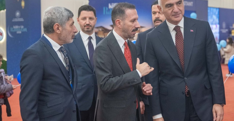 Kültür ve Turizm Bakanı Ersoy, "Külliye'de Ramazan" Etkinliklerini Ziyaret Etti