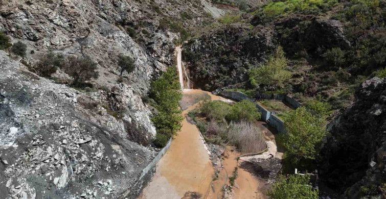 Kuraklığın Ardından Yeniden Hayat Bulan Şelale