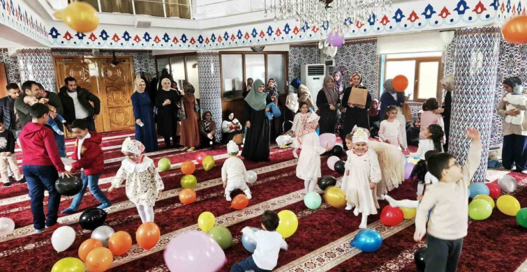 Kur’an Okuma Şöleni: Minikler Öne Çıktı