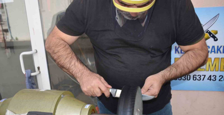 Kurban Bayramı İçin Bıçak Ustalarının Koşuşturması