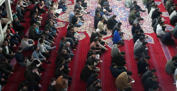 Kurban Bayramı Namazı Iğdır'da Başladı
