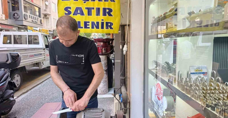 Kurban Bayramı Öncesi Bıçak Bileme Ustalarının Yoğun Mesaisi