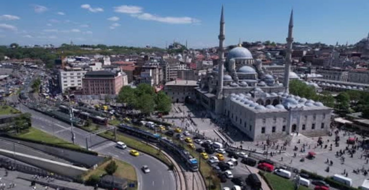 Kurban Bayramı Öncesi Eminönü'nde Alışveriş Yoğunluğu