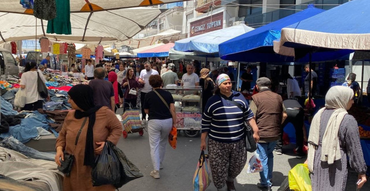 Kurban Bayramı Öncesi Tarihi Salı Pazarı'nda Hareketlilik