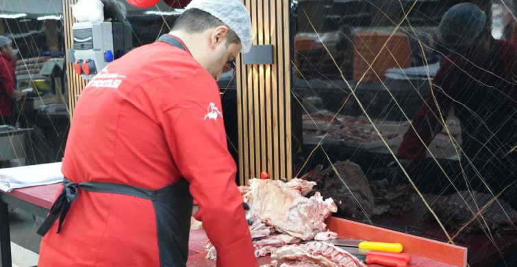 Kurban Bayramı Öncesi Uygun Fiyatlı Et Satışına Yoğun İlgi