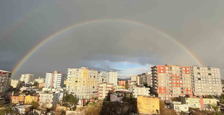 Kurtalan'da Gökkuşağı Görsel Şölen Sunuyor