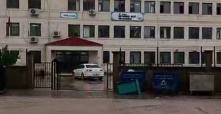 Kurtalan'da Sağanak Yağış Hayatı Olumsuz Etkiledi