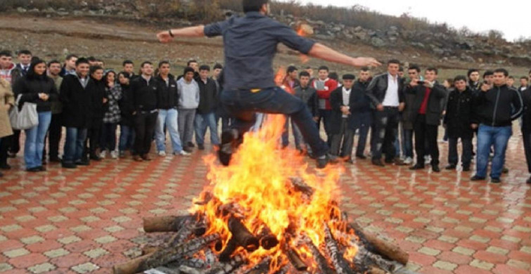 Kürtçe nevruz'un anlamı nedir? Nevruz neden kutlanır? Newroz Piroz be ne demek? Kürtçe nevruz bayramı kutlama mesajları ve Türkçe anlamları