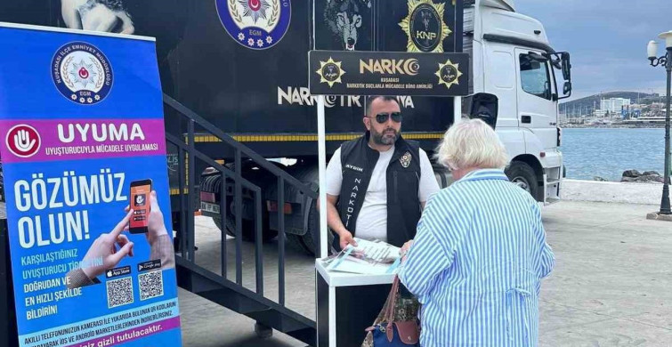 Kuşadası'nda Gençler Narkotır'a Yoğun İlgi Gösterdi