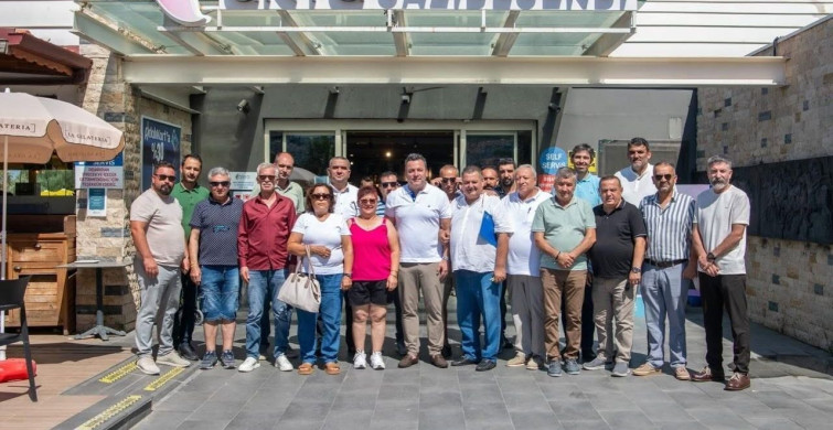 Kuşadası'nda mahallelerin ihtiyaçları masaya yatırıldı