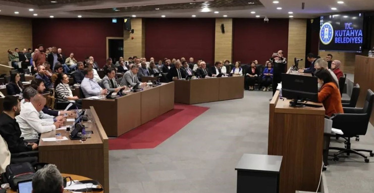 Kütahya Belediye Meclisi Kesin Hesap Kararını Reddetti