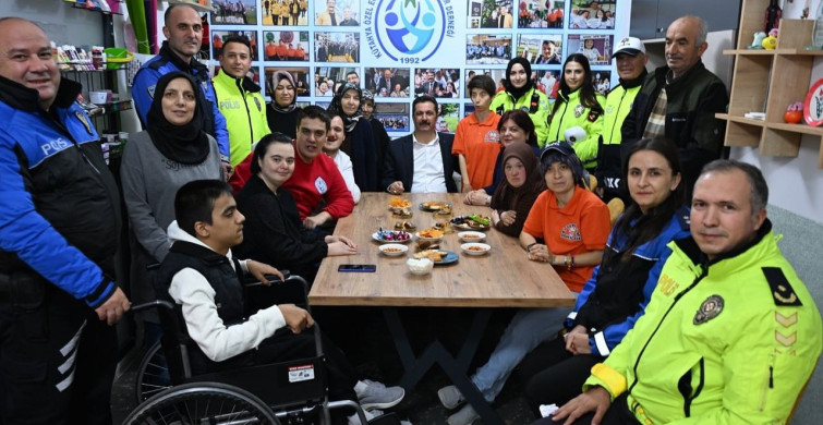 Kütahya Emniyeti'nden Anlamlı Ziyaret: Trafikte Empati Önemli