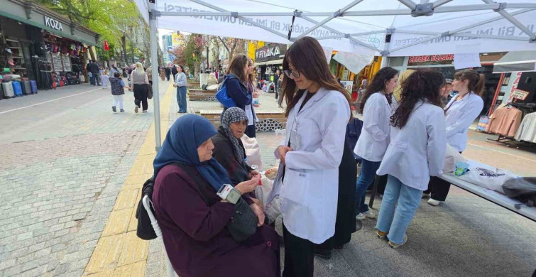 Kütahya Sağlık Bilimleri Üniversitesi Ebelik Bölümü'nden Sağlık Farkındalığı Etkinliği