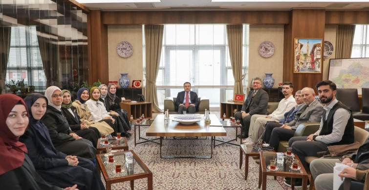 Kütahya Valisi Musa Işın, Üniversiteli Gençlerle Bir Araya Geldi