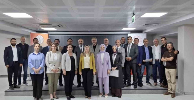 Kütahya'da eğitim kurumları yönetici yetiştirme programı tamamlandı