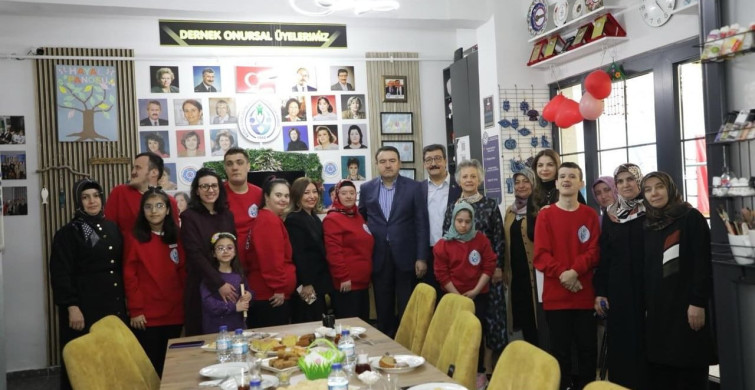 Kütahya'da 'Farklı Değil, Birlikte' Projesi ile Özel Bireylere Destek