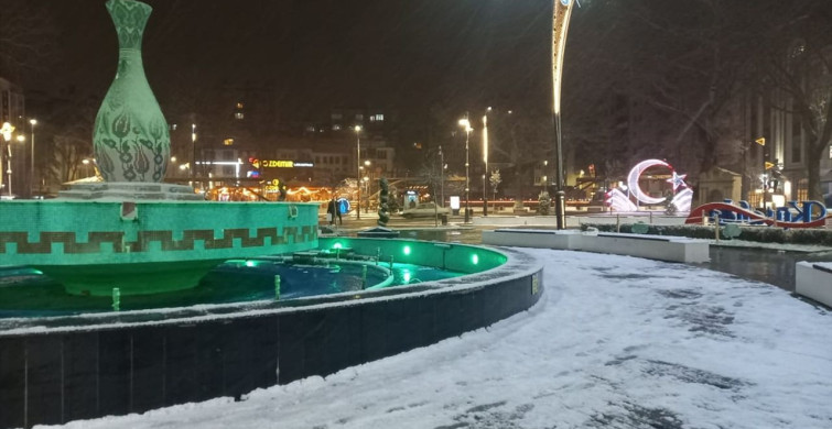 Kütahya'da İlk Kar Yağışının Keyfi