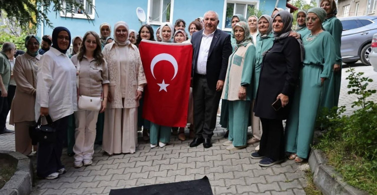 Kütahya'da kursiyerlerin el emeği eserleri sergilendi