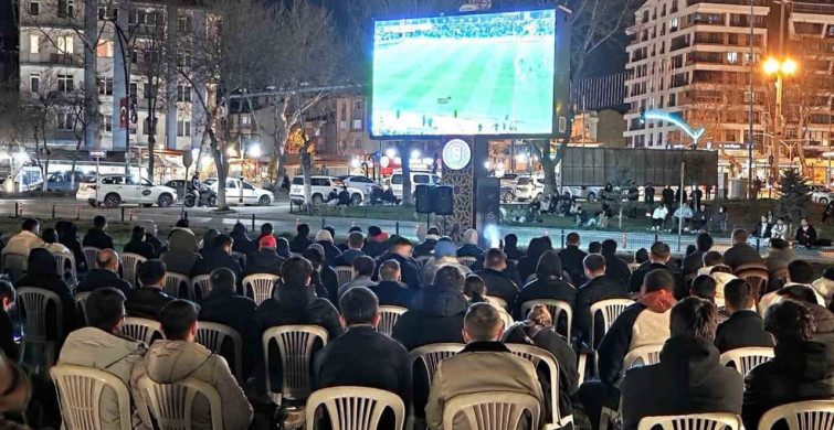 Kütahya'da Milli Maç Coşkusu