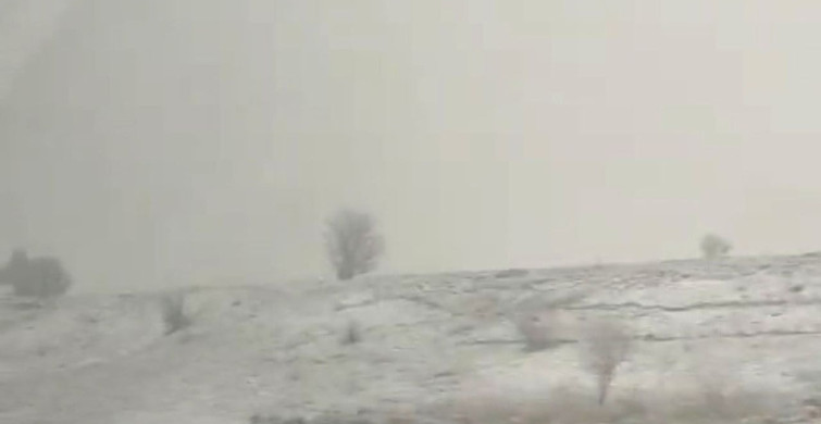 Kütahya'da Nisan Ayında Kar Yağdı