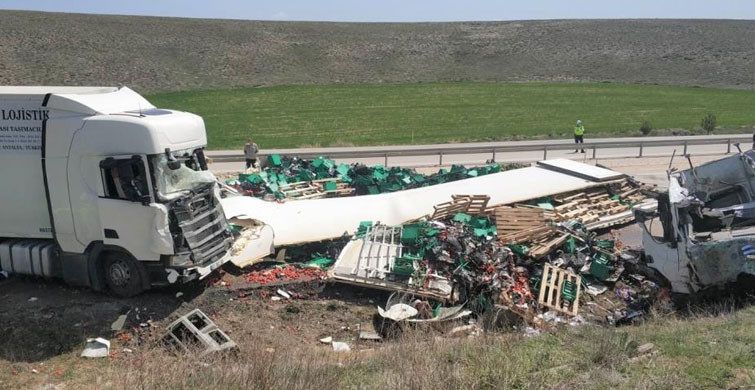 Kütahya’da Tır Felaketi Yaşandı: 2 Ölü, 1 Yaralı