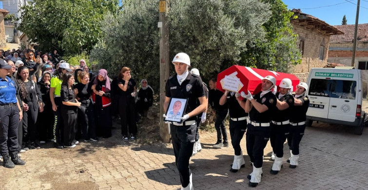 Kütahya'da Trafik Kazasında Hayatını Kaybeden Polis Memuru Uşak'ta Defnedildi