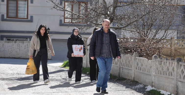 Kütahya'da Zimem Defteri Geleneğiyle Öğrenciler Yardıma Koştu