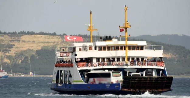 Kuzey Ege'deki Yoğun Fırtına Etkisiyle Bazı Seferler İptal Edildi