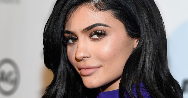 Kylie Jenner'dan Sosyal Medyayı Sallayan Paylaşım!