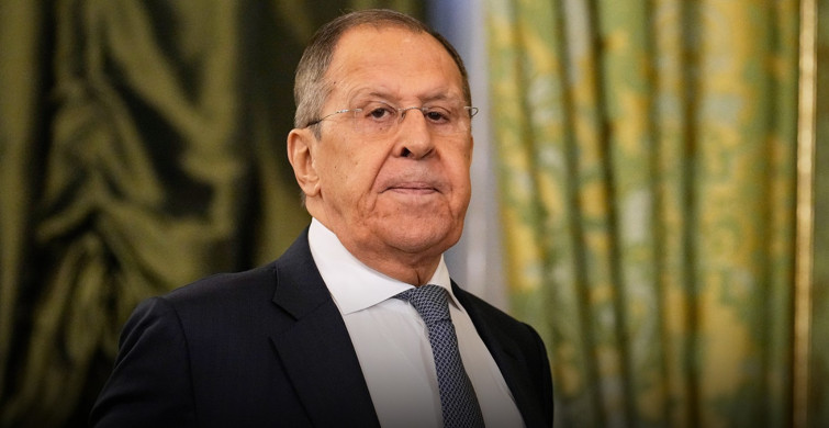 Lavrov: "Top bizde değil, bize sürekli ofsayttan atıyorlar"