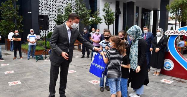 LC Waikiki'den Bayramlık Yardımı