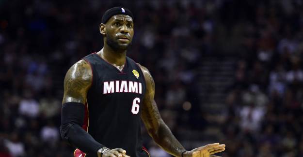 Lebron: 'Diz Çökmek Bayrağa Saygısızlık Değil'