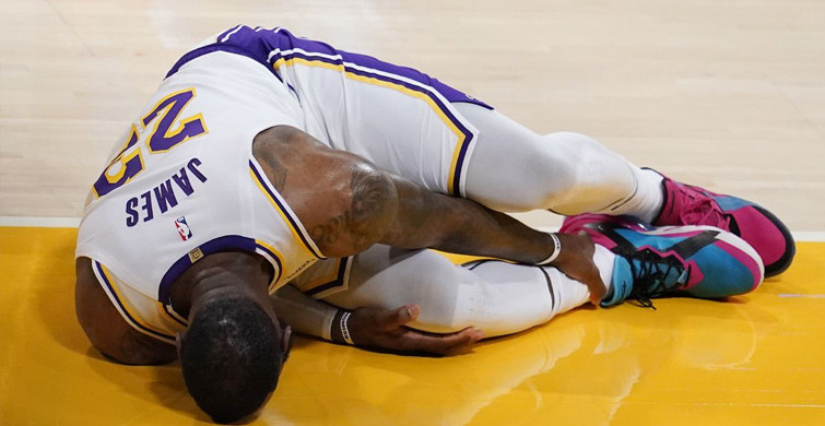 Lebron James Sahalardan Bir Süre Uzak Kalacak!