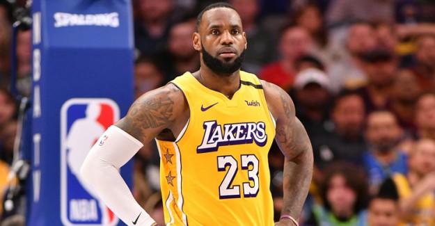 LeBron James'in Tarihe Geçti, Lakers Kazandı!