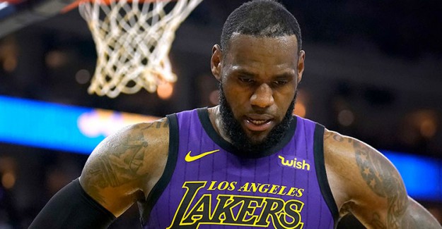 LeBron Kariyerinin En Ağır Darbesini Yedi!